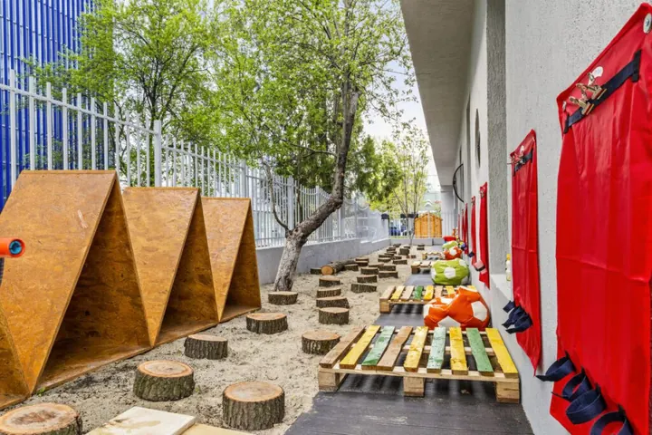 Curte si campus Equilibrum 5